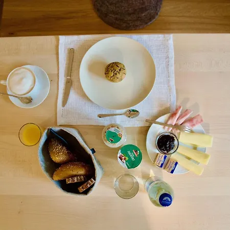 Gaestehaus Am Kurparkweg, Fruehstueckspension 게스트하우스 3*